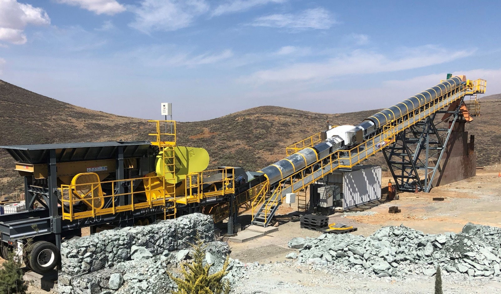 Improved mining recovery with bulk ore sorting and MR technology